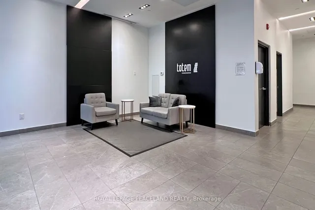 Additional image 3 of 17 Dundonald St Unit 910