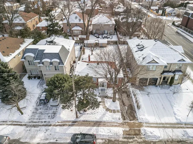 83 Nipigon Ave