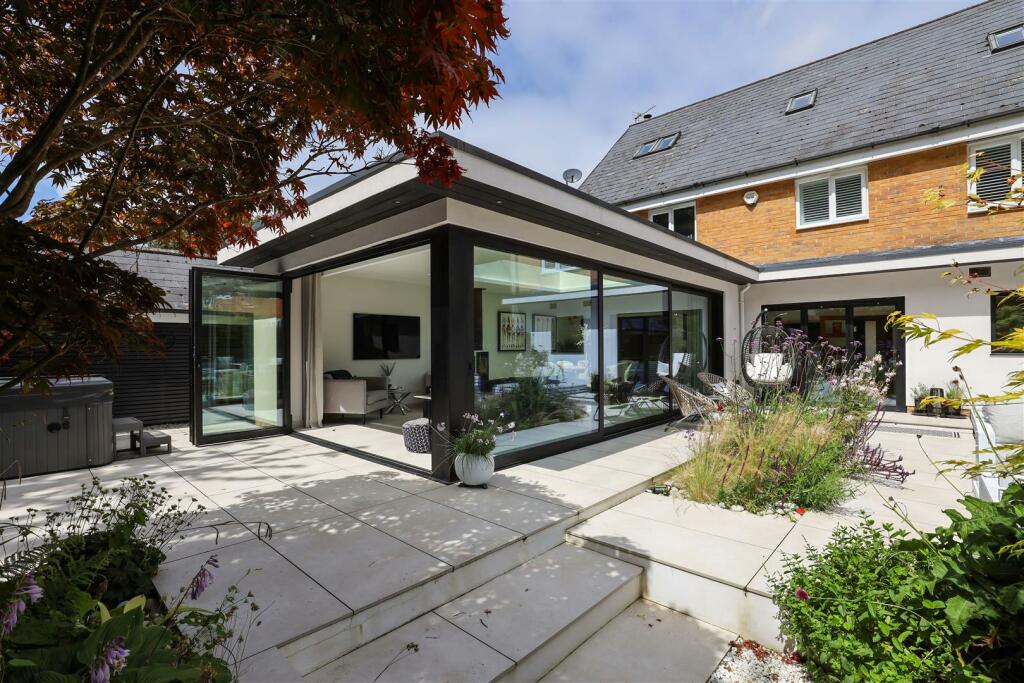 Additional image 33 of 20 Heol Neuadd Cogan, Penarth, CF64 3RQ