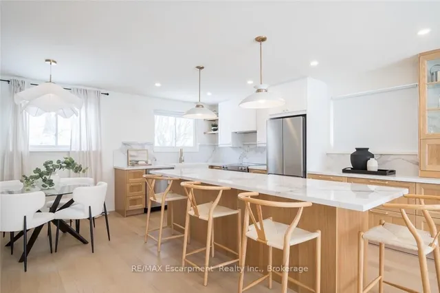 Additional image 7 of 3233 Lansdown Dr