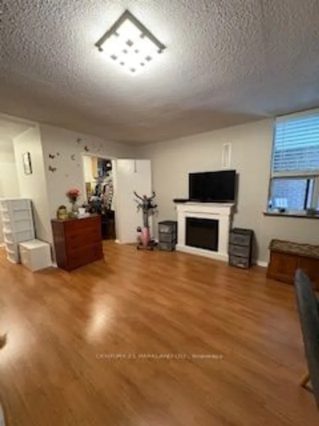 Additional image 17 of 4060 Lawrence Ave Unit 111