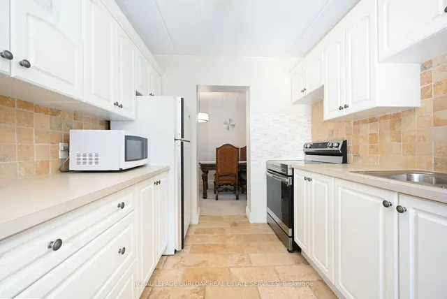 Additional image 21 of 2422 New St Unit 9