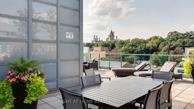 Additional image 20 of 380 Macpherson Ave Unit 314