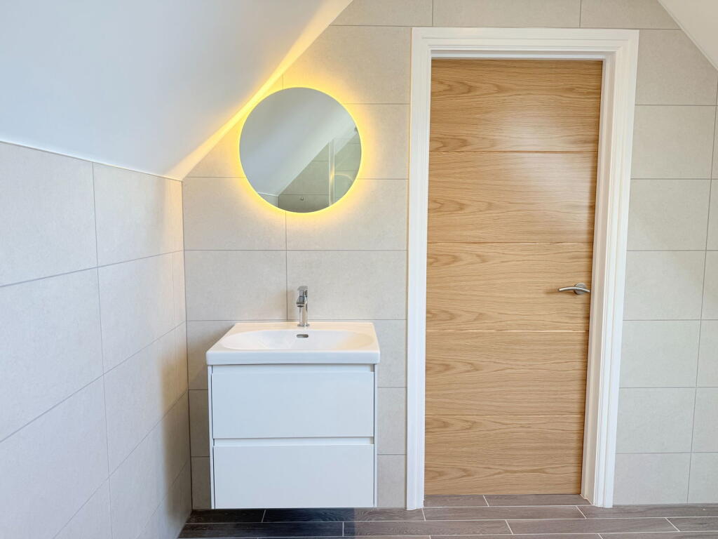 Additional image 38 of ASHLEIGH COACH HOUSE, Henley-in-Arden, Warwickshire, B95 5DL