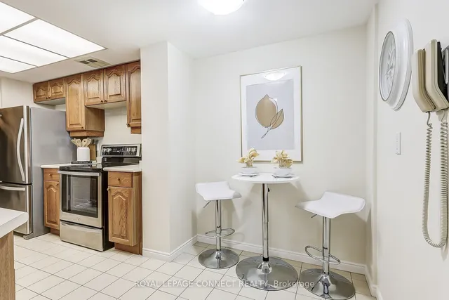 Additional image 8 of 20 Guildwood Pkwy Unit 610