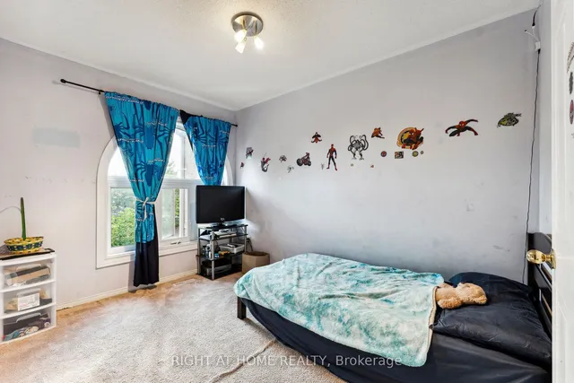 Additional image 24 of 108 Goldenlight Circ