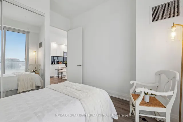 Additional image 15 of 75 Canterbury Pl Unit PH501