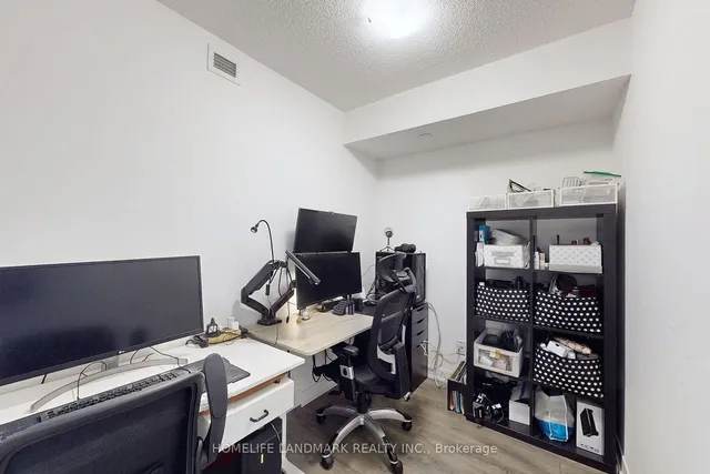 Additional image 23 of 87 Peter St Unit 617