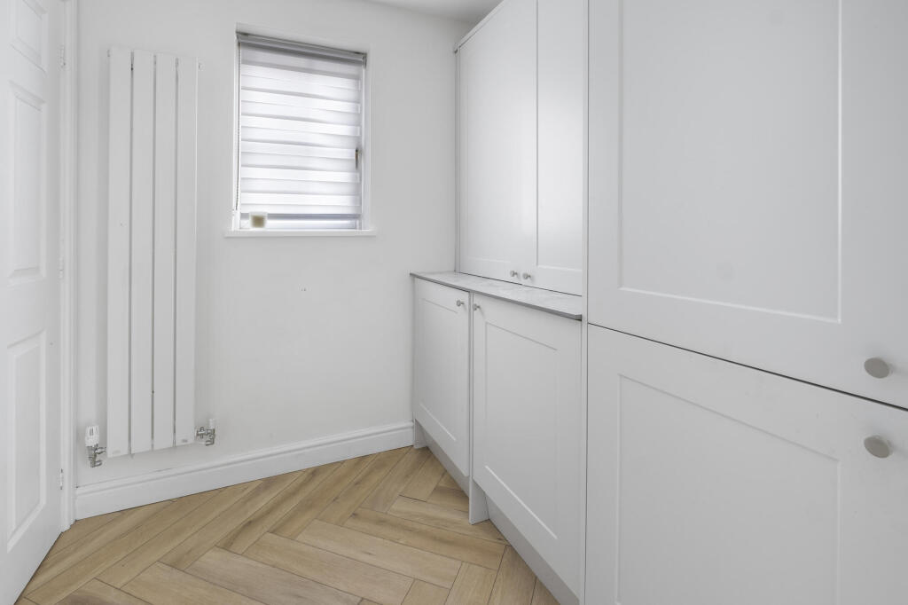 Additional image 10 of Iron Way, Bromsgrove. B60