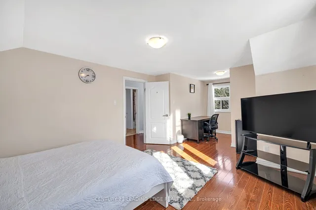 Additional image 24 of 71 Treverton Dr