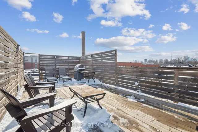 Additional image 34 of 326 Carlaw Ave Unit 201