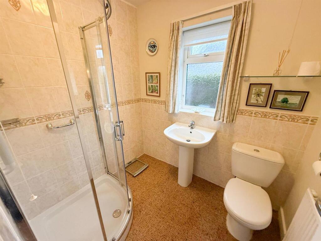 Additional image 7 of Aire Crescent, Cross Hills