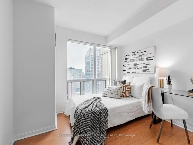 Additional image 19 of 11 Lee Centre Dr Unit PH208