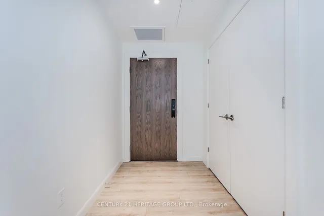 Additional image 11 of 741 King St Unit 703