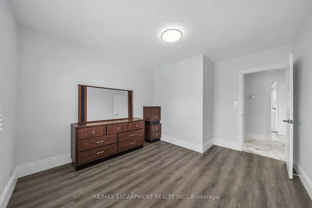 Additional image 20 of 8 SHYNAL Ave