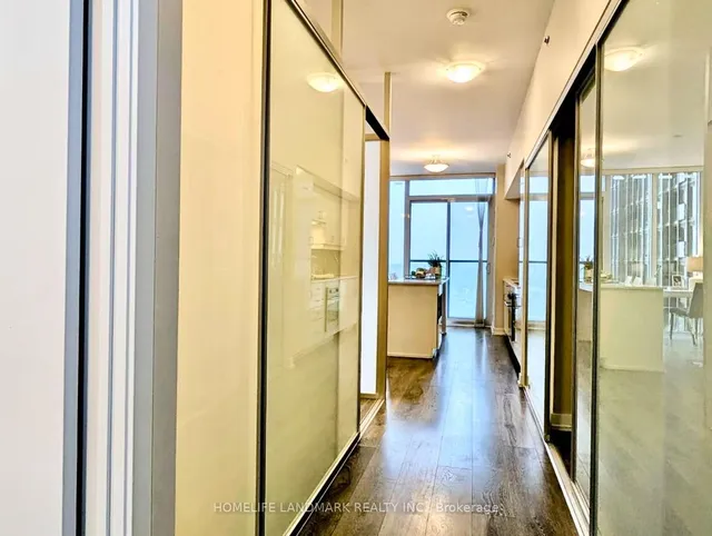 Additional image 12 of 426 University Ave Unit 2702