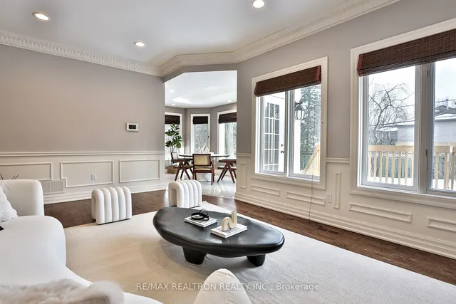 Additional image 27 of 243 Dunview Ave