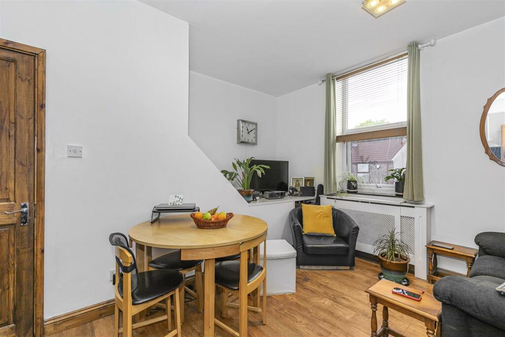 Additional image 24 of Soundwell Road, Kingswood