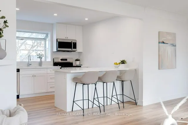 Additional image 9 of 5470 Randolph Cres