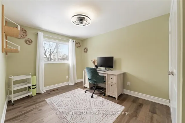 Additional image 25 of 14 Grovetree Pl