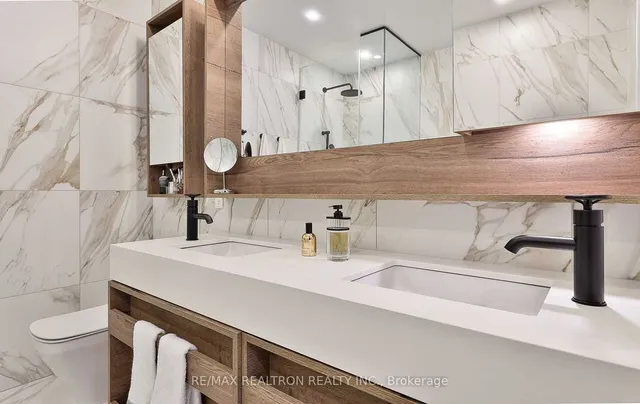 Additional image 19 of 505 Richmond St Unit 419