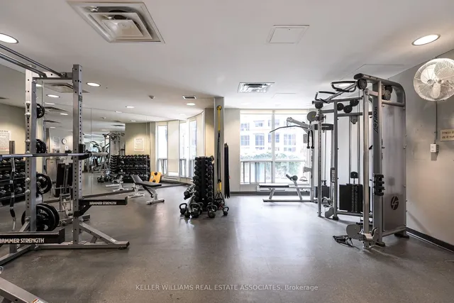 Additional image 22 of 1005 King St Unit 141