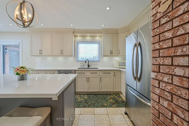 Additional image 30 of 6 Leone Lane