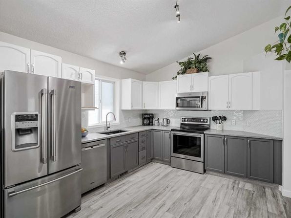 Additional image 3 of 270 N Tuscany Valley Dr NW, Calgary, AB T3L 2A6