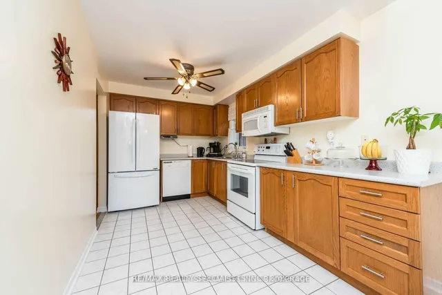 Additional image 8 of 14 Arjay Tr