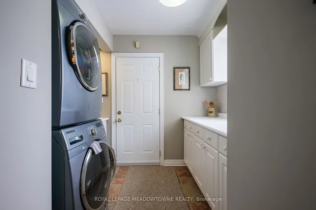 Additional image 22 of 28 Pine Tree Cres