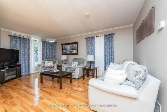 Additional image 4 of 14 Arjay Tr