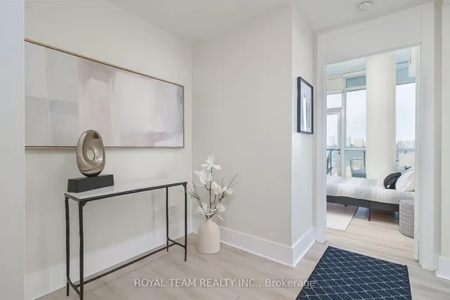 Additional image 17 of 32 Davenport Rd Unit 1403