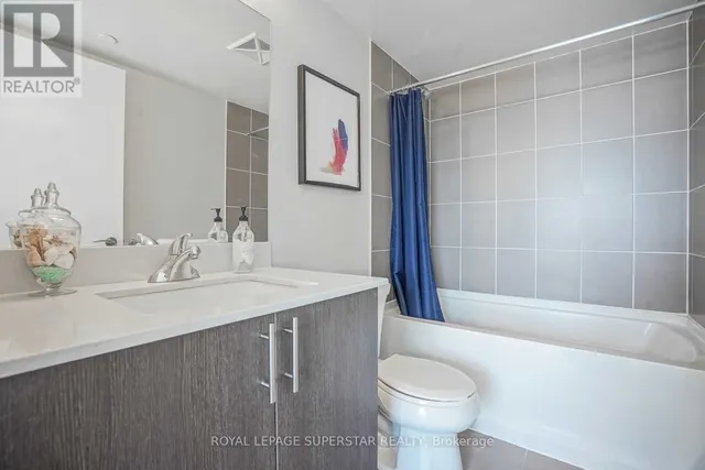 Additional image 18 of 830 Lawrence Ave Unit 1611