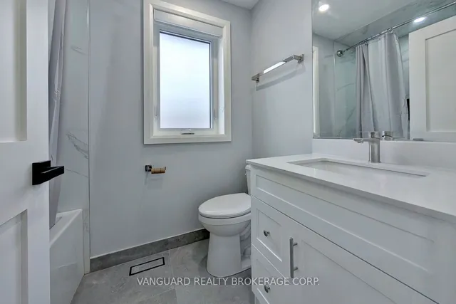 Additional image 28 of 14 Bradfield Ave