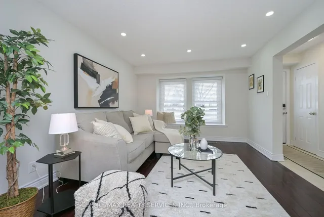 Additional image 12 of 54 Nancy McCredie Dr