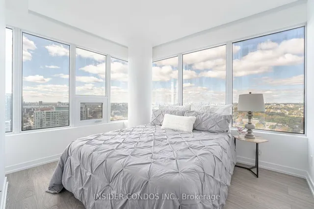 Additional image 20 of 19 Western Battery Rd Unit 3217