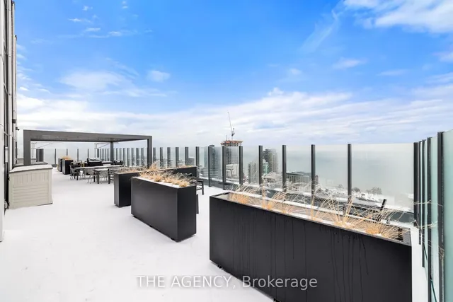 Additional image 15 of 2007 James St Unit 1607