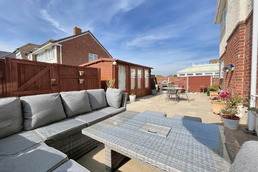 Additional image 16 of Tuckton