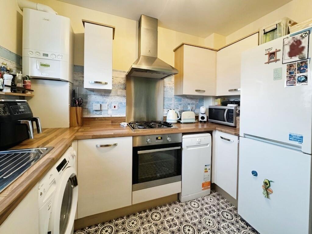 Additional image 5 of Meadowland Close, Caerphilly, CF83 3SB