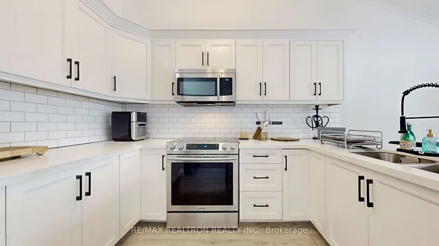 Additional image 9 of 1894 Kirkwall Cres Unit 20