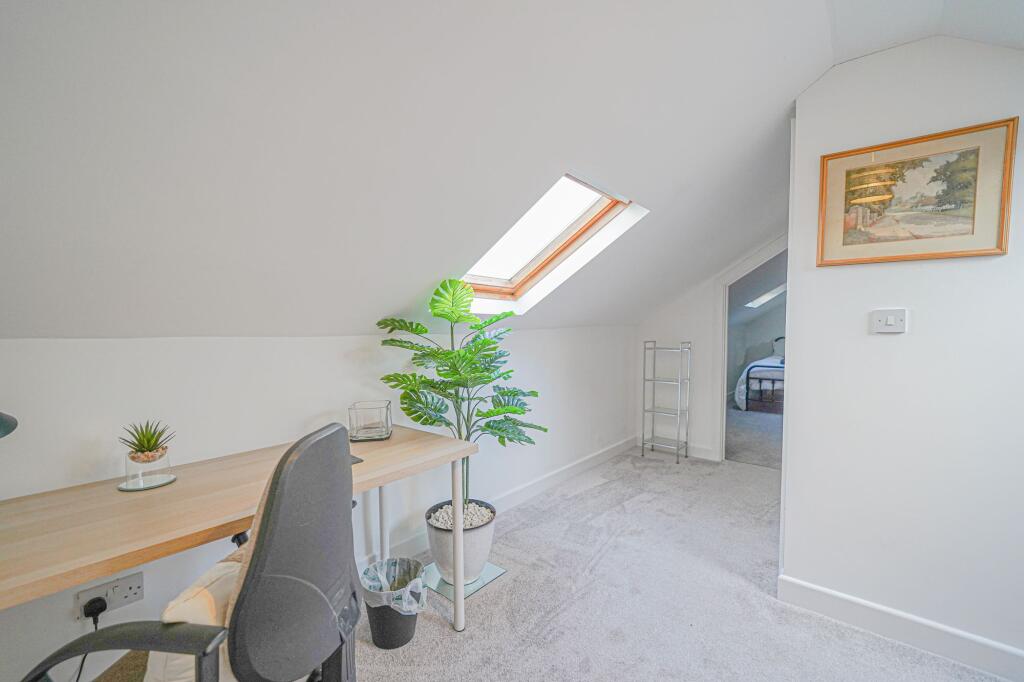 Additional image 13 of Valley Road, Earlswood, B94