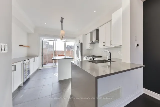 Additional image 7 of 2160 Trafalgar Rd Unit 10