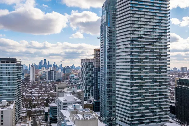 Additional image 31 of 39 Roehampton Ave Unit 2304