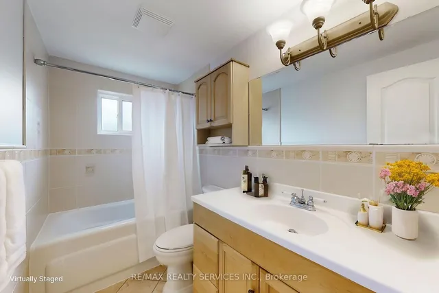 Additional image 24 of 7 Geneva Cres