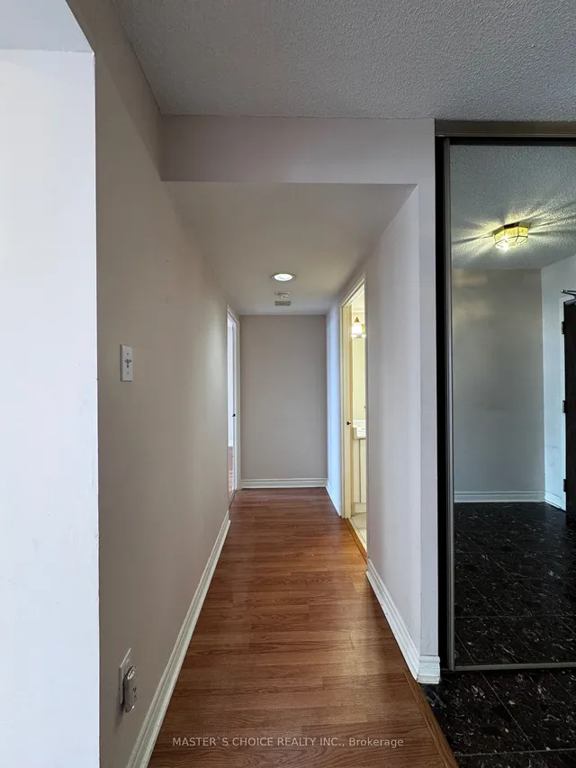 Additional image 31 of 350 Alton Towers Circ Unit 1005