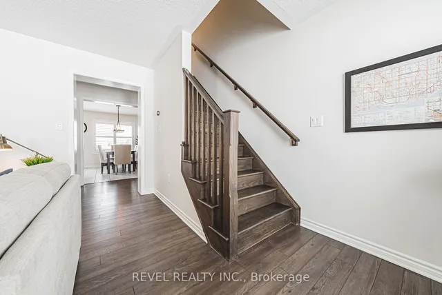 Additional image 16 of 19 Tight Crt