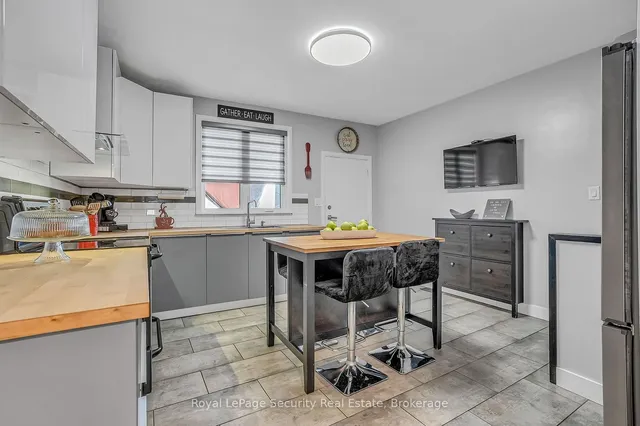 Additional image 14 of 274 Nairn Ave