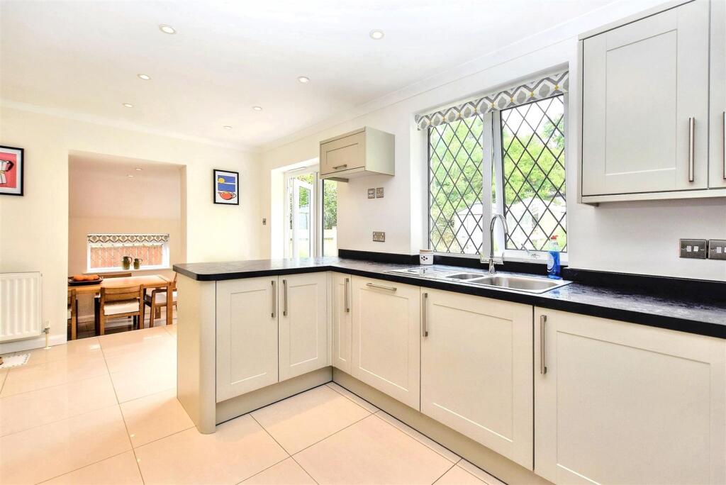 Additional image 21 of Elevated position with the Swiss Valley