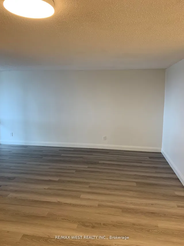 Additional image 5 of 73 McCaul St Unit 630