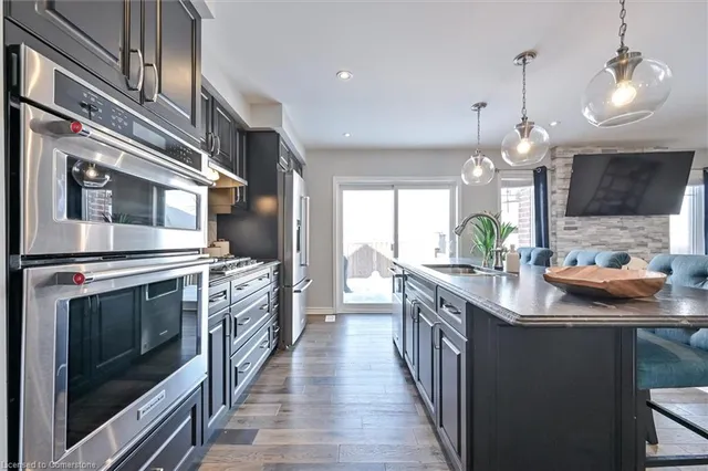 Additional image 9 of 1176 Duignan Crescent